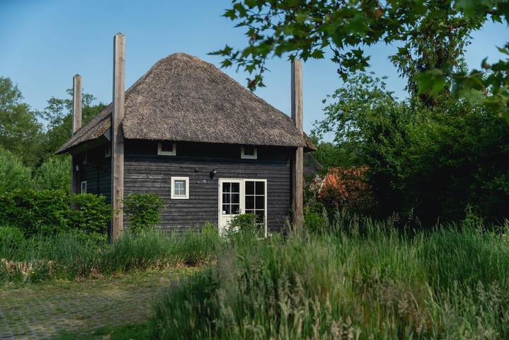 Vakantiepark voor 5 personen, with Balkon/Terras and Terras as well as Tuin and Sauna in Twente