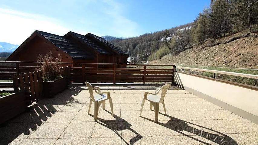 Gîte pour 6 personnes, avec balcon ainsi que piscine et vue à Puy-Saint-Vincent - 2