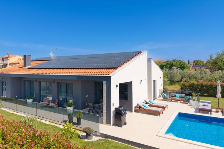 Villa für 8 Personen, mit Balkon und Garten in Rovinj - 3