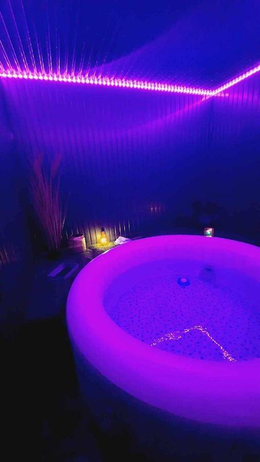 Gîte pour 2 personnes, avec jacuzzi et terrasse à Saint-Sornin (Charente) - 3