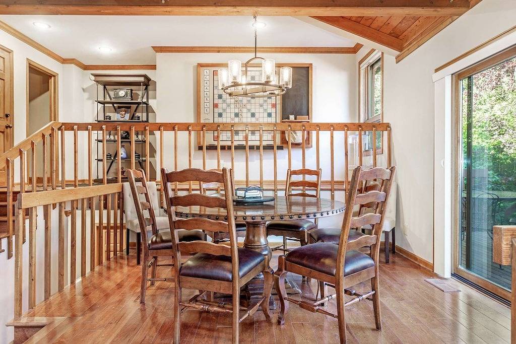 Schnelle Fahrt zu den Pisten, geräumiges Haus in den Bergen, privater Whirlpool, Spielzimmer, Home Office, Golfplatz! in Eagle-Vail, Beaver Creek