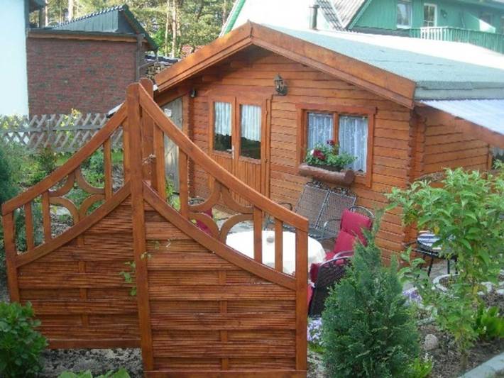 Bungalow für 2 Personen, mit Seeblick und Pool sowie Garten, kinderfreundlich in Zempin