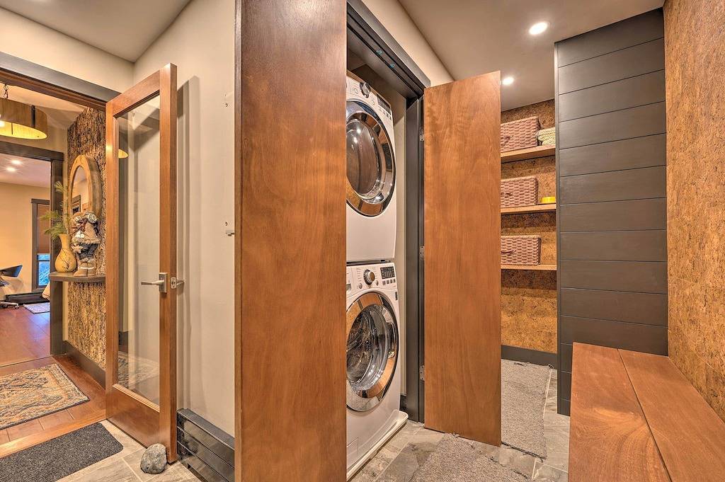 Ganze Wohnung, Riverfront Lincoln Condo: 1 Mi to Loon Mountain! in Lincoln (NH), Franconia Notch