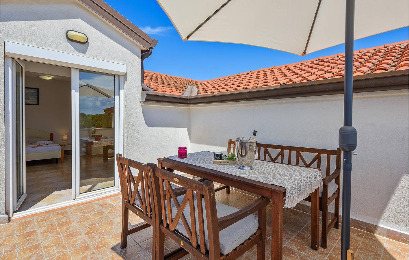 Appartement de vacances entier, Appartement chic à 1 km de la plage : 2 pièces avec terrasse et parking in Poreč, Grad Poreč