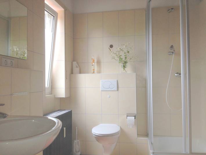 Ferienwohnung für 3 Personen, mit Balkon/Terrasse und Terrasse sowie Garten und Seeblick in Konstanz - 2