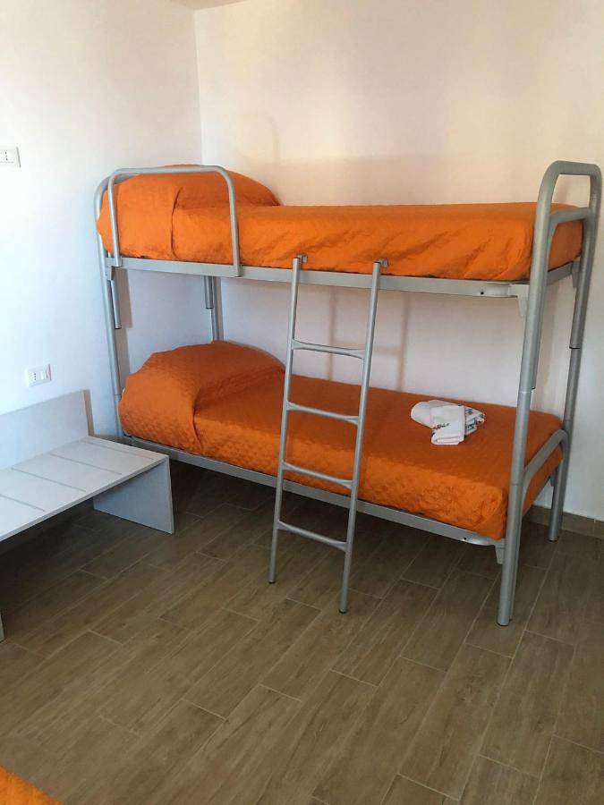 Quadruple Room with Private Bathroom in Petralia Soprana, Provincia di Palermo
