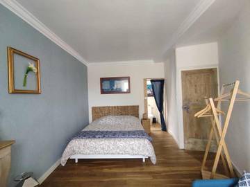 Chambre d’hôte pour 2 personnes, avec jardin à Flavigny-sur-Ozerain