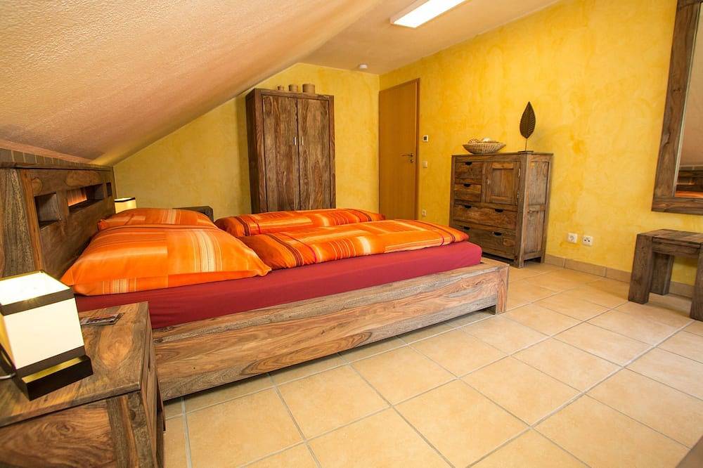 Ganze Wohnung, Exklusive ****Ferienwohnung mediterran bei Zwiesel - 300m zum Np - Wlan - Sauna in Lindberg, Šumava Mountains