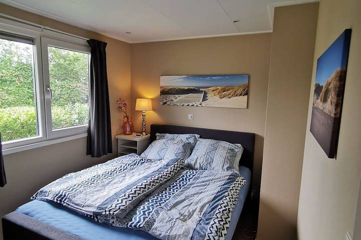 Ferienhaus für 4 Personen, mit Terrasse und Pool sowie Garten in Burgh-Haamstede - 2