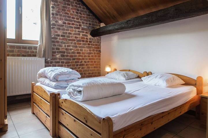 Location de vacances pour 32 personnes, avec Piscine à Ouffet - 2