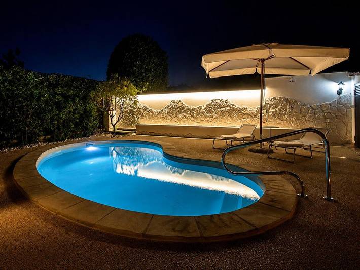 Casa vacanza per 8 persone, con Balcone e Terrazza nonché Giardino e Piscina a Cerveteri