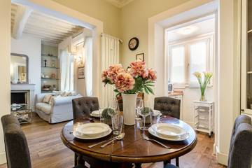 Apartment for 4 People in Lucca, Lucca Province, Photo 2
