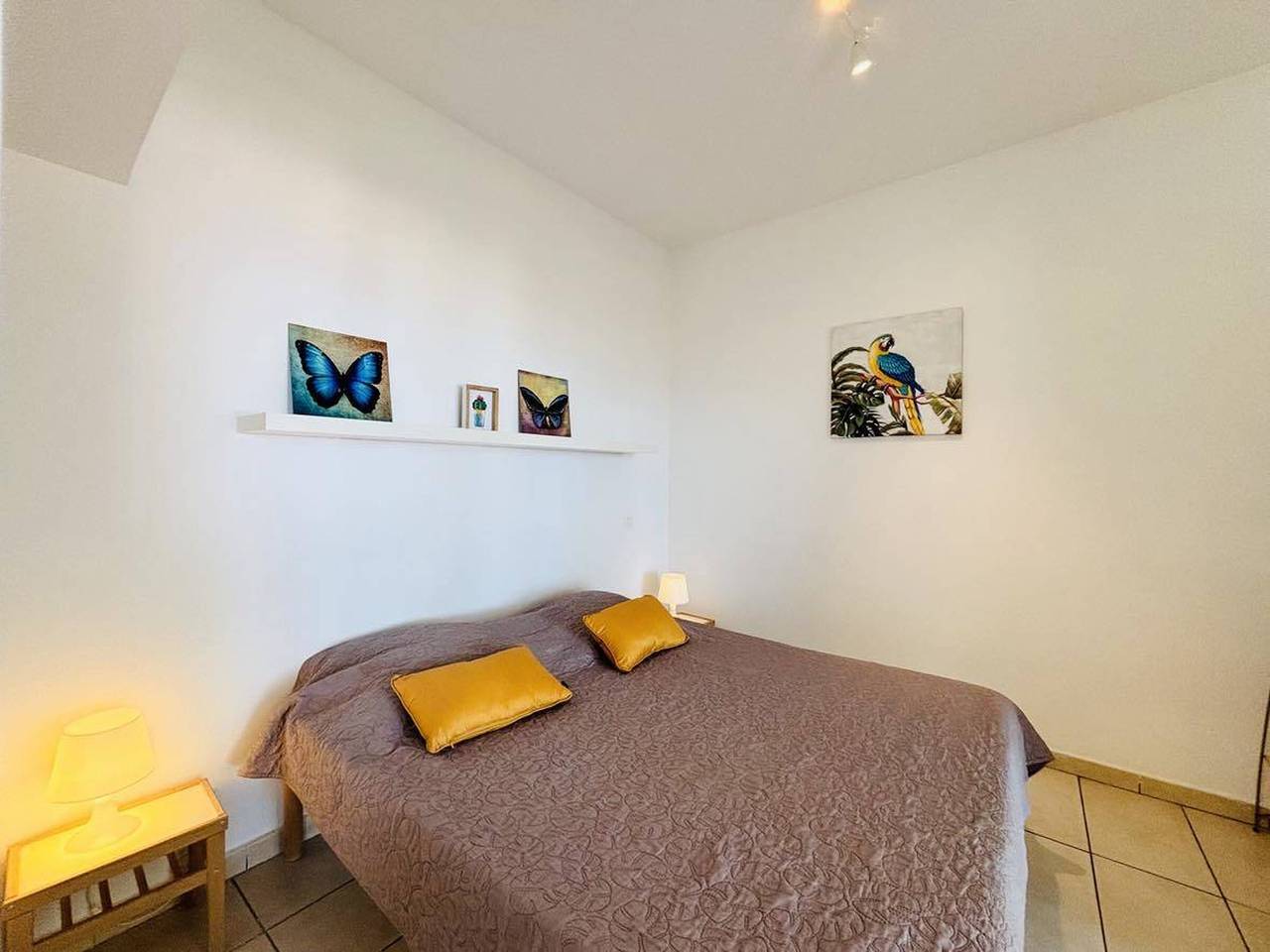 Apartamento entero, Apartamento luminoso de 2 habitaciones con terraza, cerca de la playa, Lumio in Sant Ambroggio, Lumio