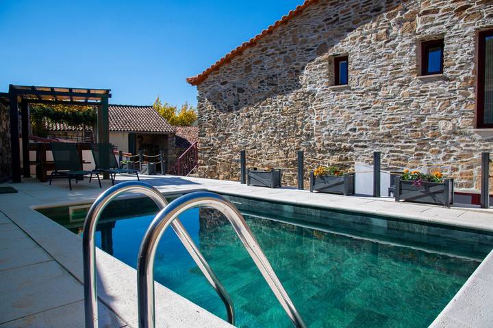 Casa rural para 6 pessoas, com Varanda em Mirandela