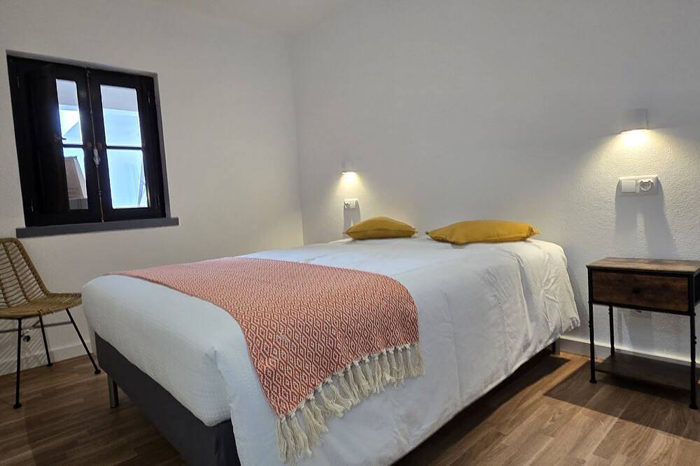 Ganze Wohnung, Apartment-Eigenes Badezimmer-Stadtblick in Vila Nova de Milfontes, Costa Alentejana