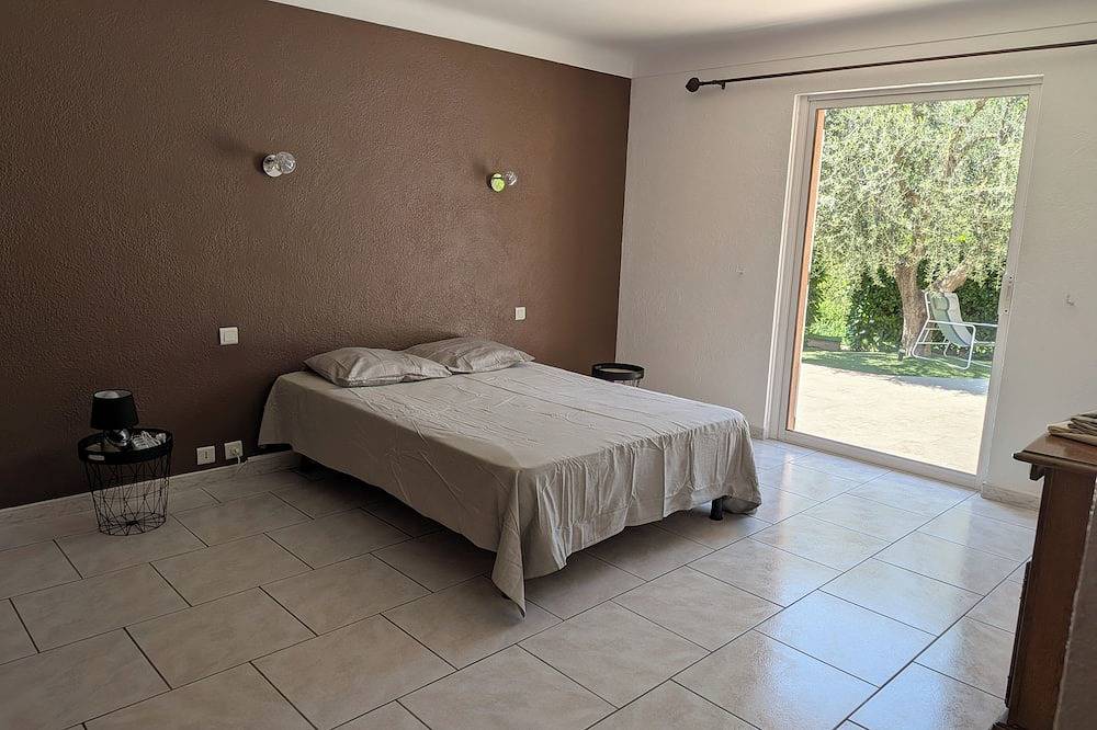 Charmante Villa de 150m2 dans le sud avec piscine in Grasse, Côte méditerranéenne (France)