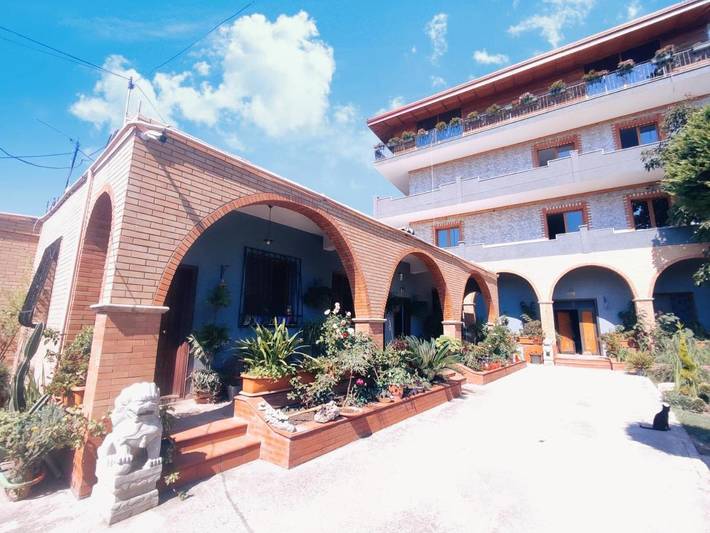 Casa vacanza per 3 persone, con giardino e balcone, con animali domestici a Durazzo