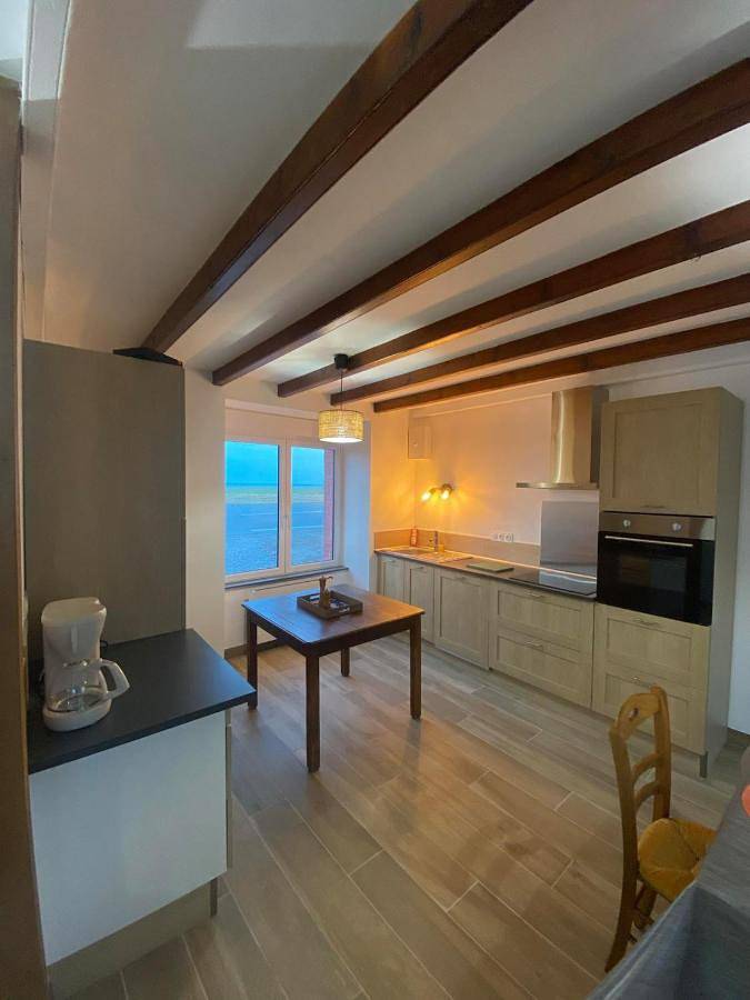 Location de vacances pour 6 personnes, avec vue et jardin à Hirel - 2