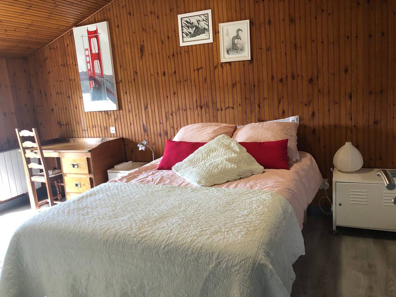 Habitación de huéspedes «Le Pommier» con terraza privada, jardín compartido y Wi-Fi en Royan in Saint-Georges-de-Didonne, Côte de Beauté