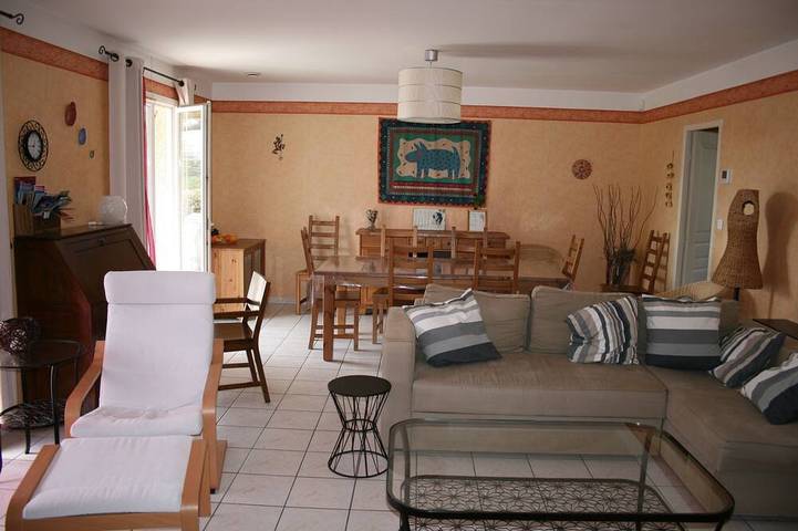 Location de vacances pour 6 personnes, avec terrasse et jardin à Pomérols - 2