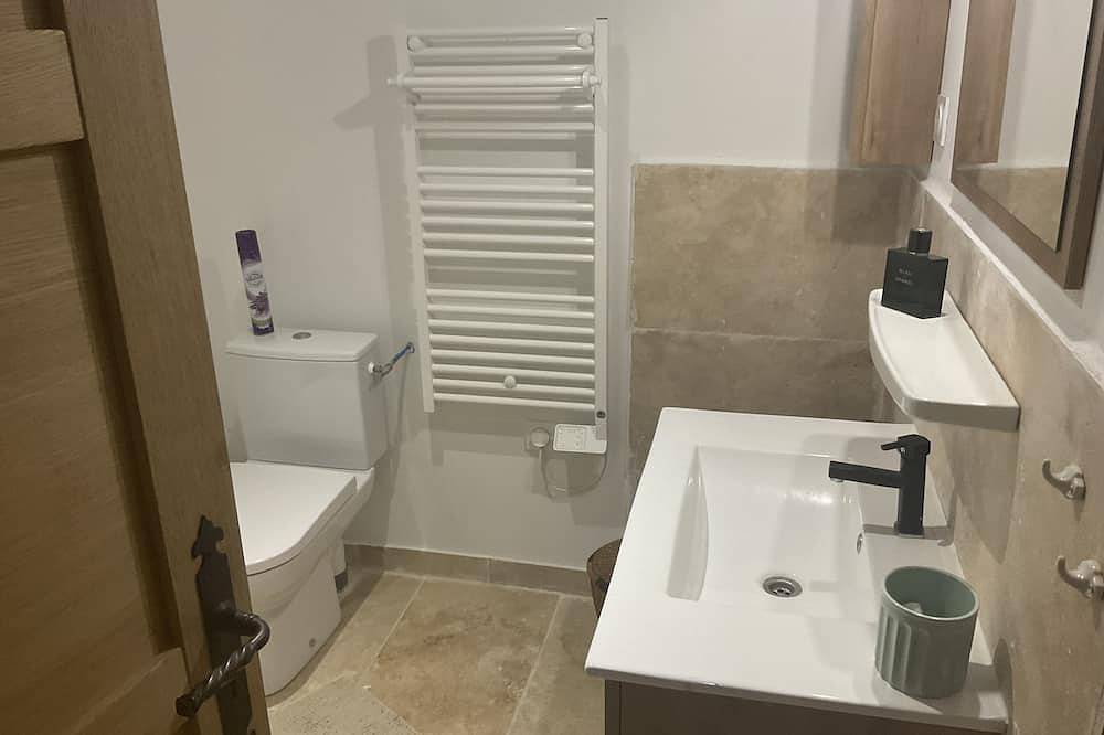 Apartamento entero, Loft Atypique in Saint-Montan, Privas