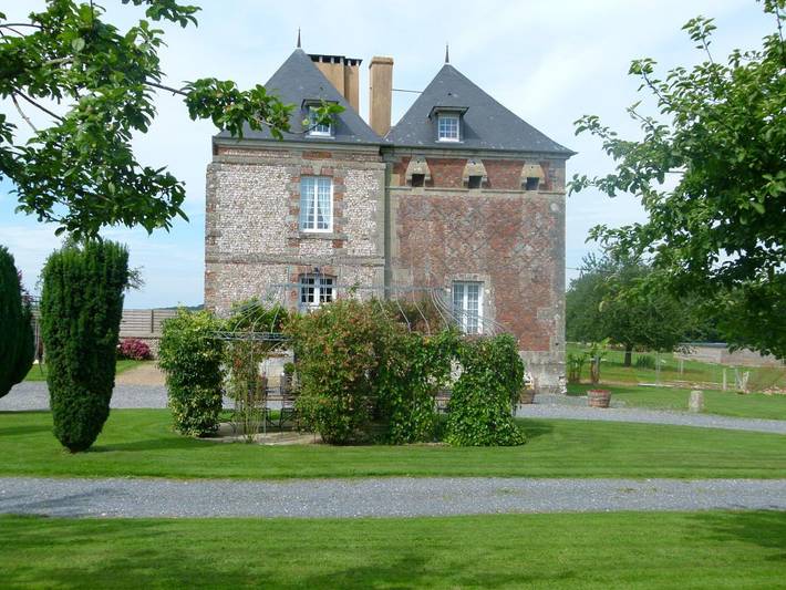 Gîte pour 15 personnes, avec jardin et terrasse à Ypreville-Biville