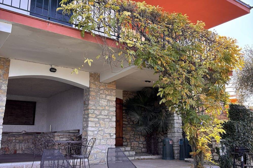 Villa pour 10 Personnes dans Torri del Benaco, Montagnes autour du lac de Garde