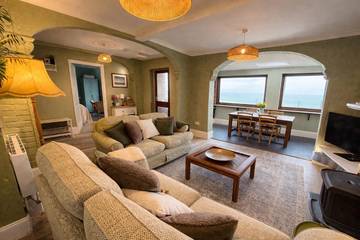 Holiday Apartment for 7 People in Shanklin, Isle of Wight, Photo 4