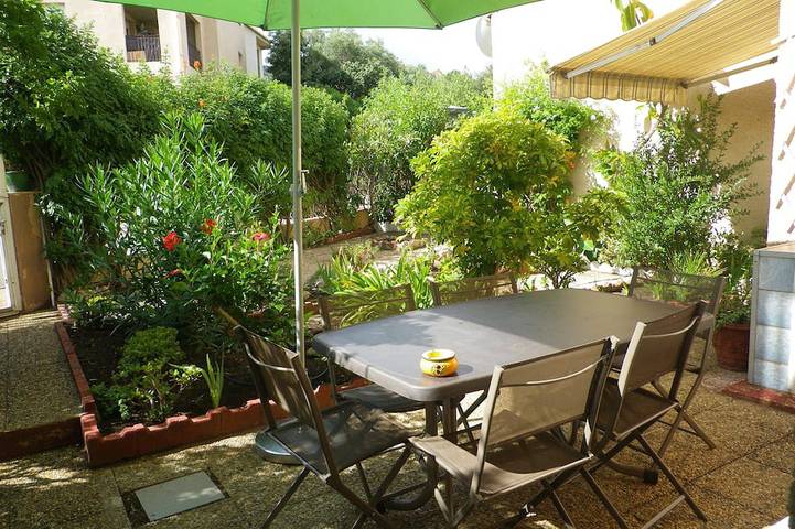 Appartement de vacances pour 4 personnes, avec Terrasse et Jardin
