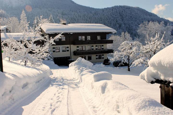 Ferienwohnung für 4 Personen, mit Seeblick und Sauna sowie Pool und Garten in Thiersee - 3