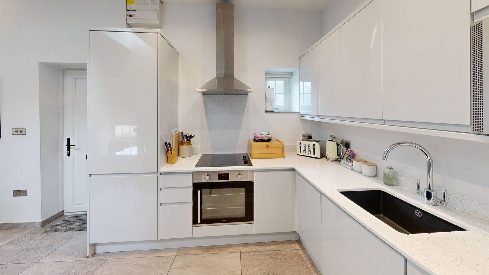 Bwthyn Y Saer in Neath Port Talbot