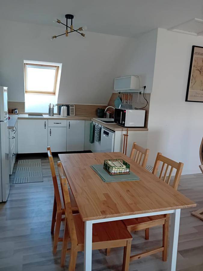 Gîte pour 6 personnes, avec balcon dans Fismes - 2