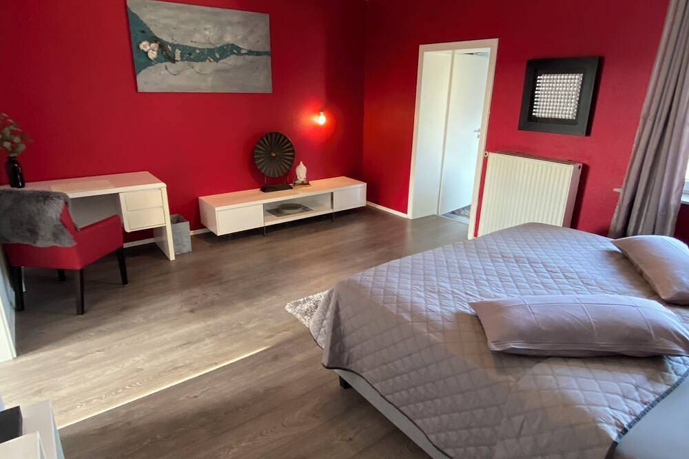 Ganze Wohnung, Modernisierte Wohnung, Zentral und Ruhig in Langenfeld (Rheinland), Düsseldorf und Umgebung