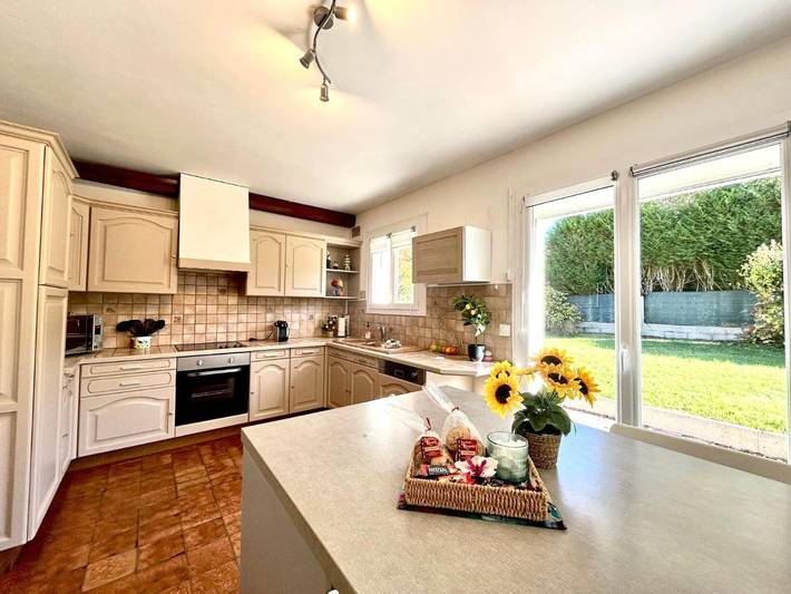 Location de vacances pour 8 personnes, avec terrasse, animaux acceptés à Quéven - 2