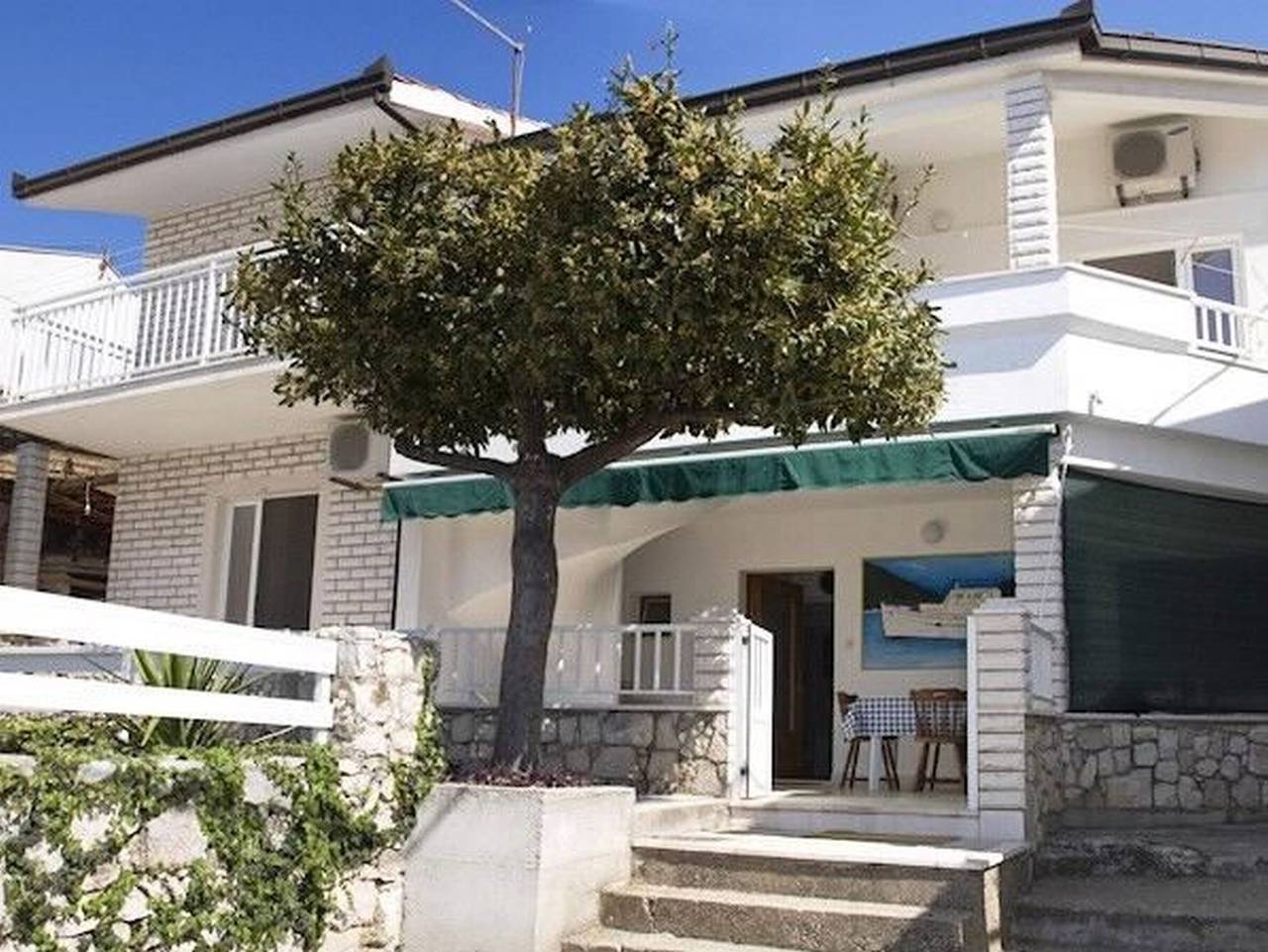 Apartments and Rooms Florijan in Komarna, Dubrovnik-Neretva