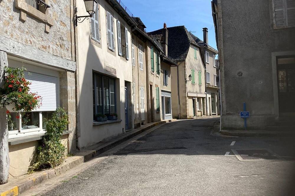 Apartamento entero, Spacious and bright apartment in Argentat-sur-Dordogne, Región de Tulle