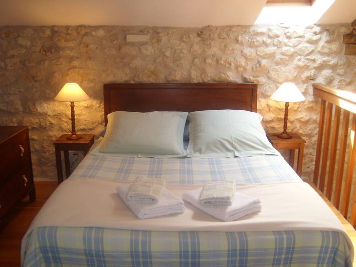 Gîte pour 3 personnes, avec Piscine à Pillac - 2