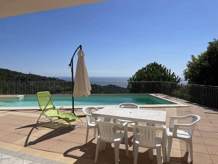 Ferienhaus mit Meerblick für 10 Personen, mit Balkon und Garten in Imperia - 2