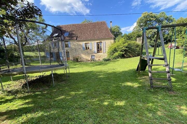 Location de vacances pour 6 personnes, avec jardin à Sarlande