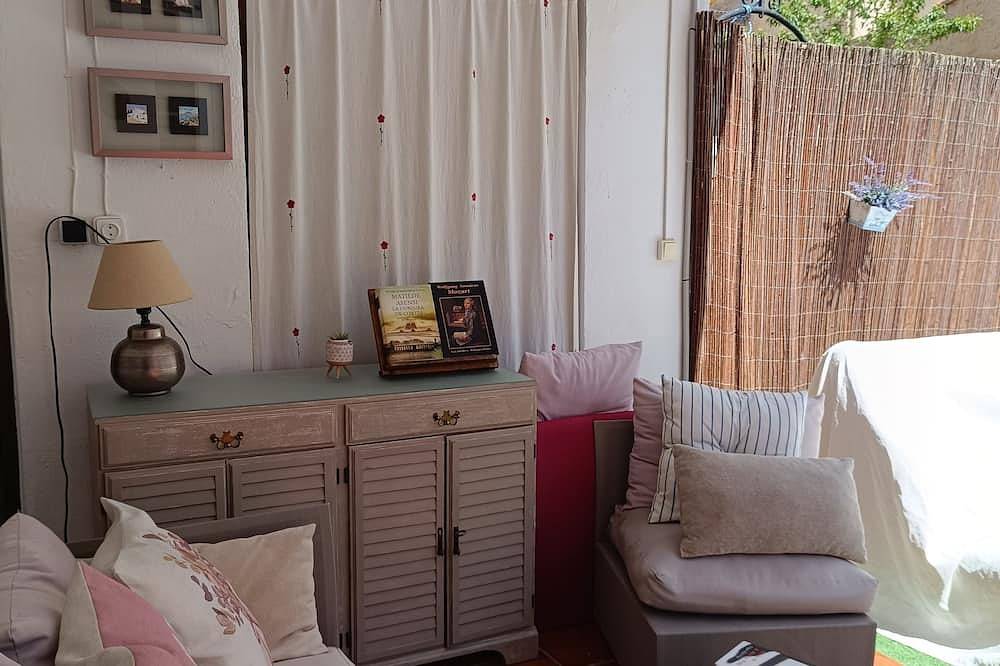 Casa Rural Alegria, a home in the mountains and close to the beach in Caudete de las Fuentes, Valencia Province