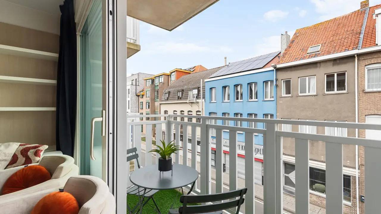 Geheel vakantieappartement, Vakantieappartement voor 3 personen met balkon in De Panne, Belgische Kust