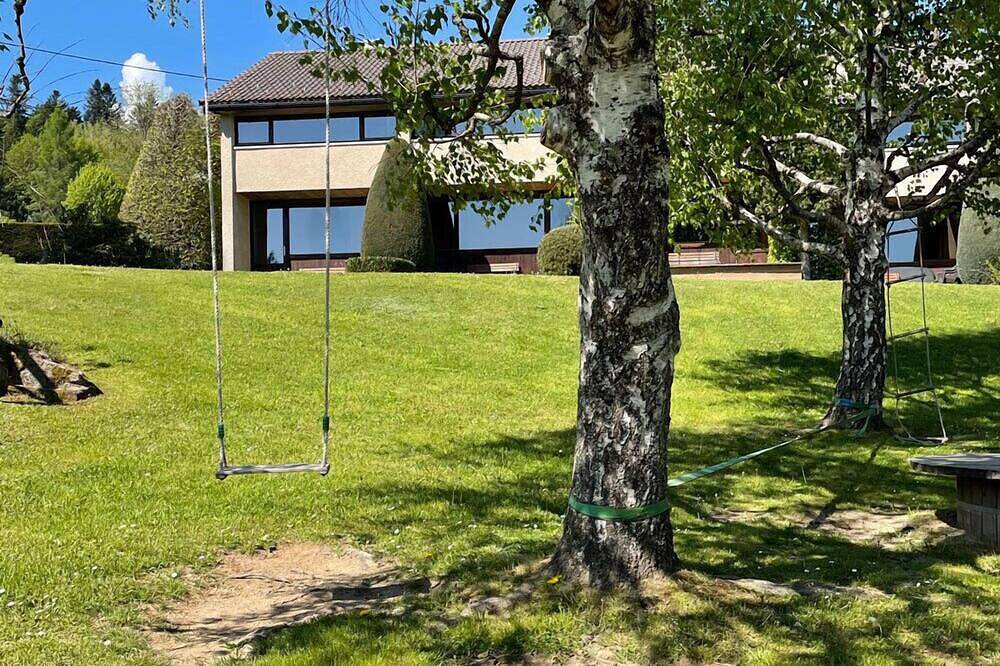 Valley Rio cottage style 2/6 persons in Le Chambon-sur-Lignon, Massif Central
