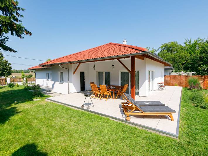 Ferienhaus für 8 Personen, mit Garten und Terrasse - 1