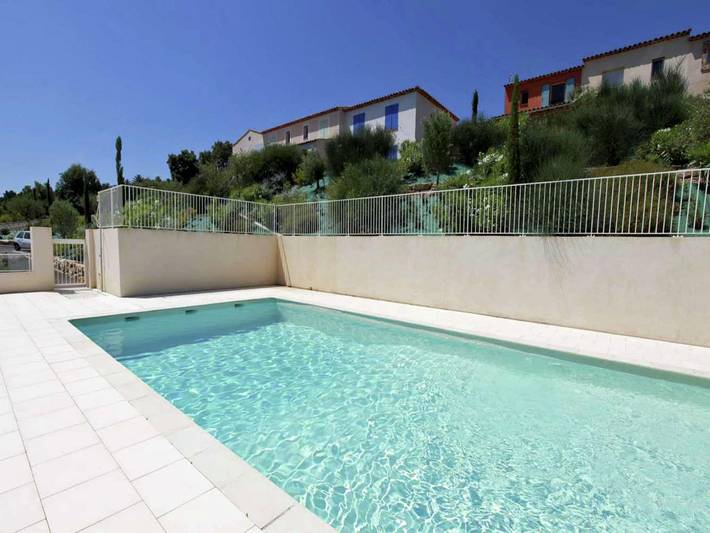 Location de vacances pour 6 personnes, avec jardin et piscine dans Plage de la Garonnette - 2