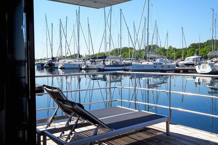 Hausboot in Boltenhagen in Boltenhagen, Mecklenburger Bucht
