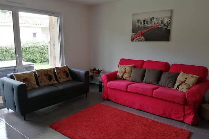 Location de vacances pour 6 personnes, avec jardin et terrasse à Bias - 4