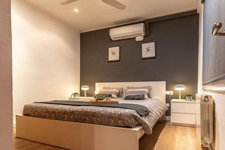 Entire apartment, Nice apartment in Vila de Gracia in Barcelona Centre, Barcelona