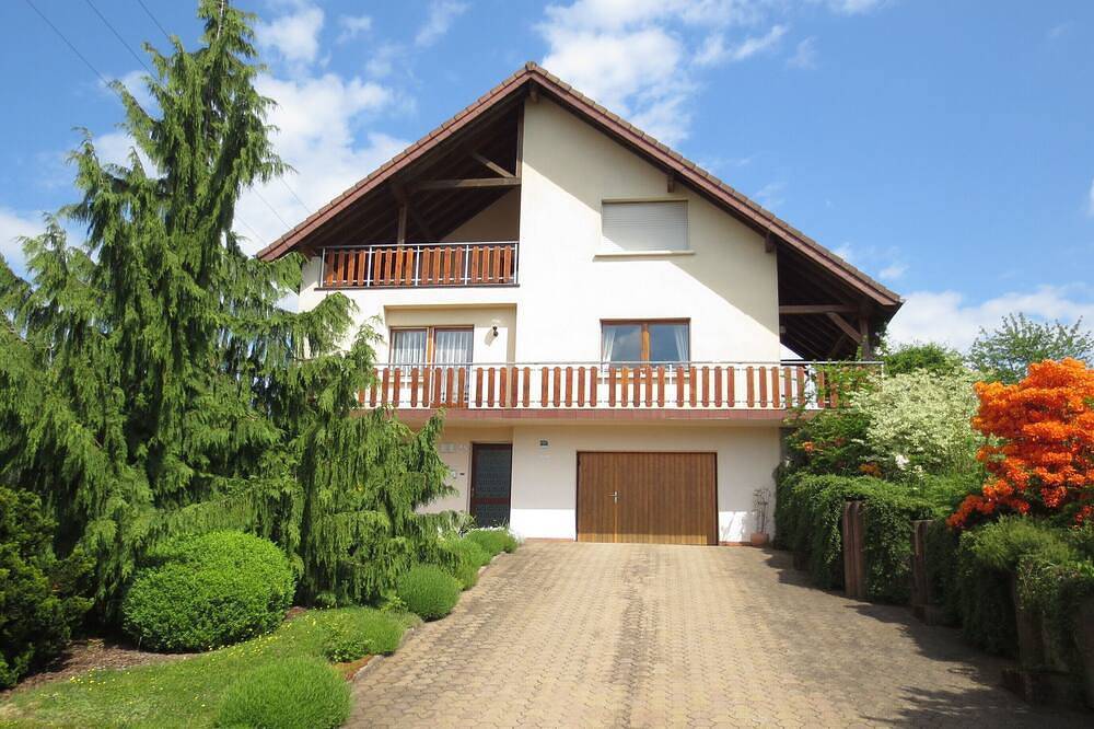 Appartement entier, Appart  'Vacances , Parc Régional Naturel des Vosges du nord in Hottviller, Sarreguemines