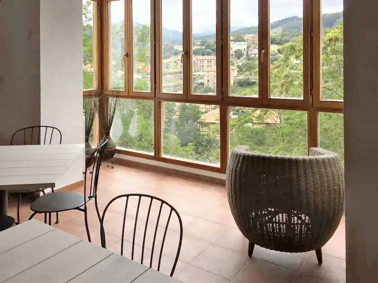 Maison familiale près de Otañes avec vue sur montagne in Castro-Urdiales, Côte Cantabrienne
