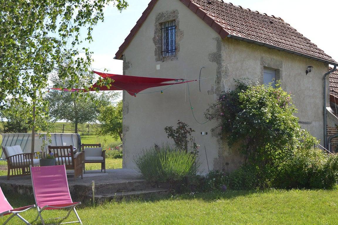 Domaine de Mal-Place - Le Chalet in Chavroches, Région de Vichy